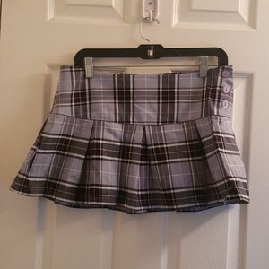 Gray Plaid Naughty School Girl Goth Skirt Size 5 Vintage Y2K Early 2000s